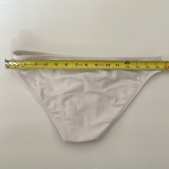 White lined bathing suit - Picture 4 of 4